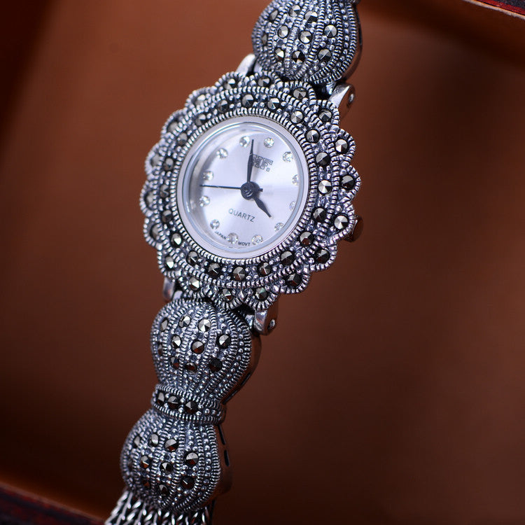 Vintage fine quartz watch